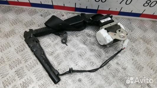 Ремень безопасности с пиропатроном сиденья передне