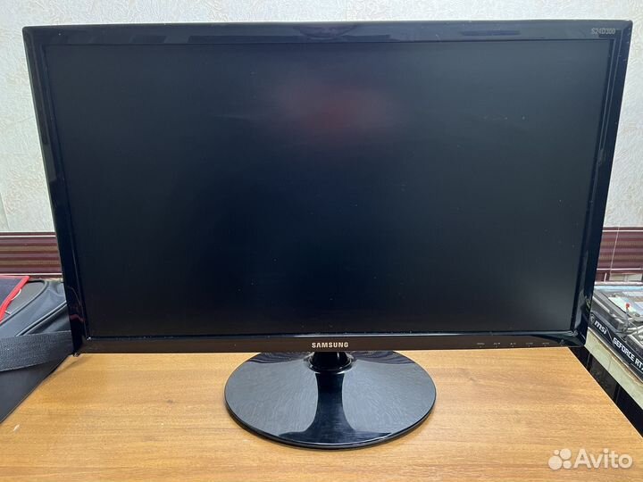 Монитор Samsung 24