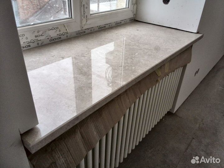 Мраморный подоконник