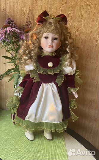 Кукла фарфоровая Remeco collection