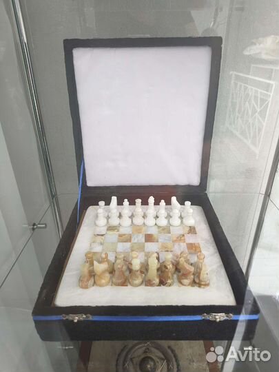Шахматы из оникса