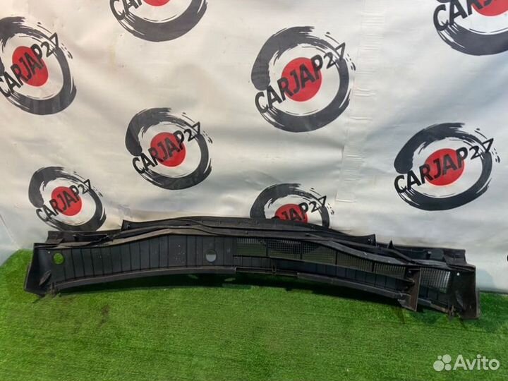 Решетка под дворники(2) Toyota Camry AVV50 2AR-FXE