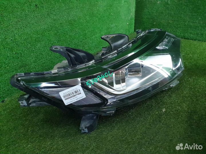 Фара правая Mitsubishi Outlander