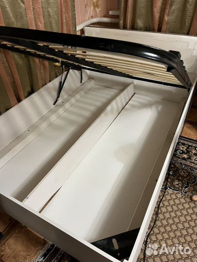 Кровать двухспальная