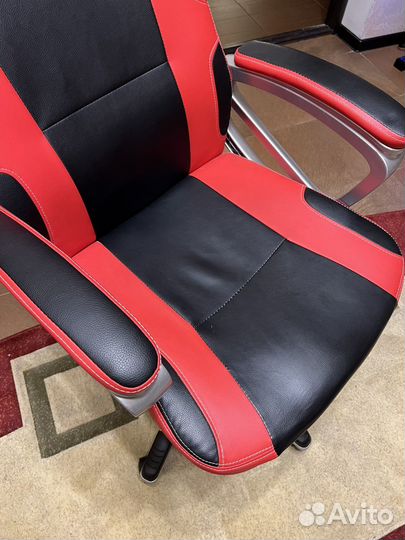 Компьютерное игровое кресло