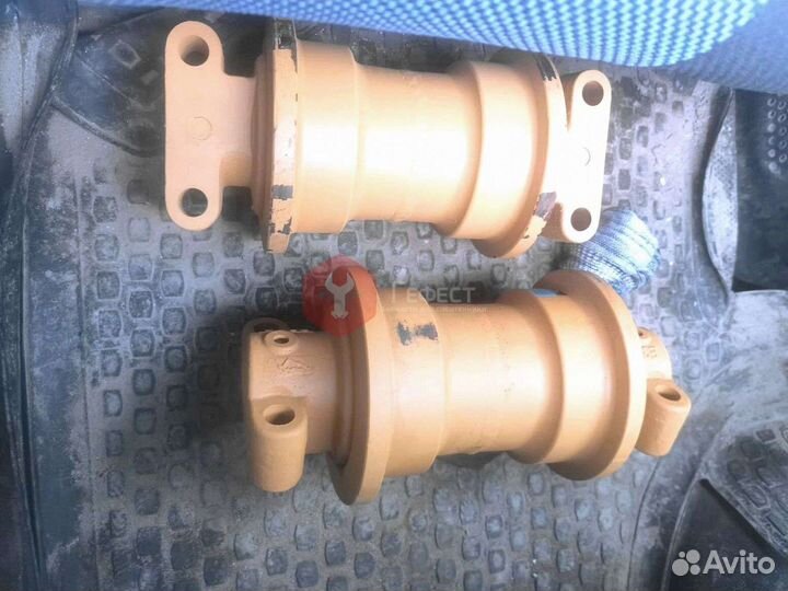 Каток поддерживающий 208-30-00511