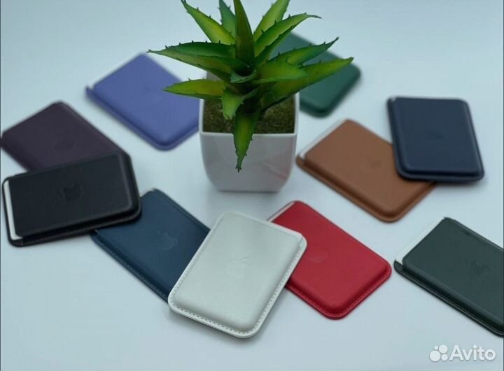 Чехол-бумажник Apple FineWoven Magsafe для iPhone