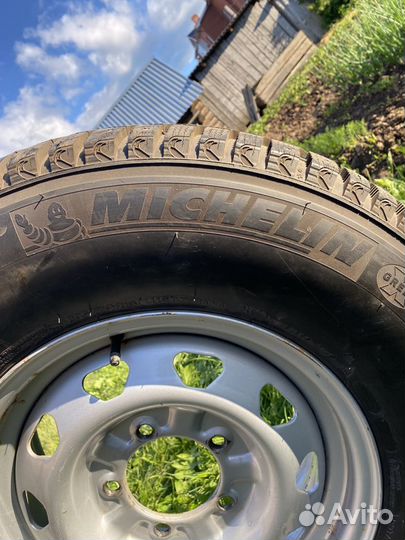 Колесо на УАЗ r16
