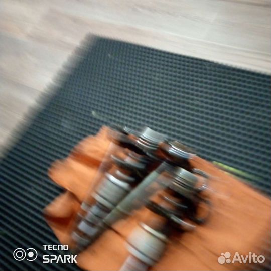 Продам 2 редуктора