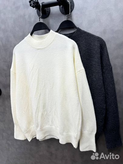 Свитер женский