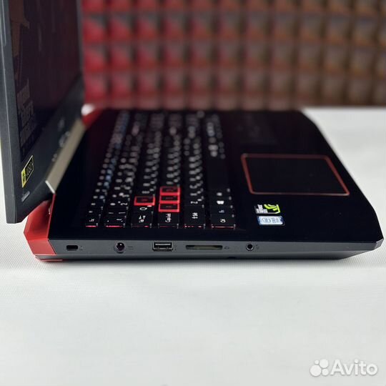 Игровой ноутбук Acer i5/GTX1050/8RAM/SSD