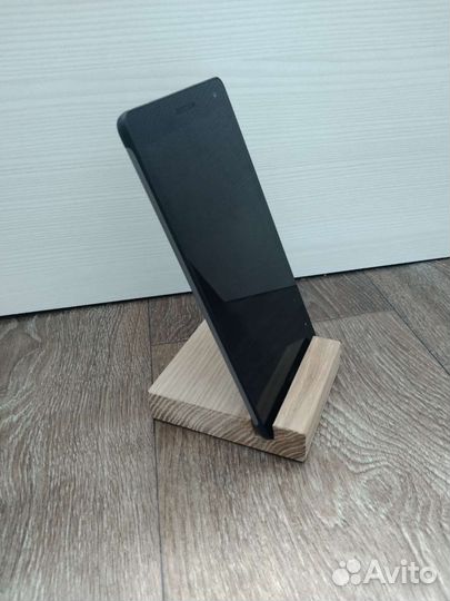 Подставка под телефон