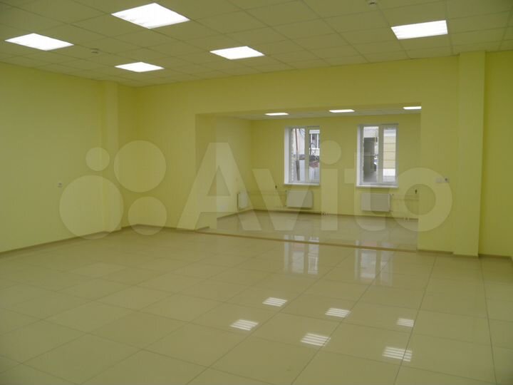 Сдам свободного назначения, 300 м²