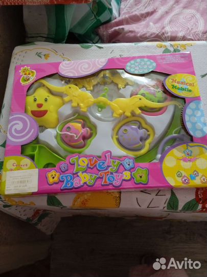 Навесная игрушка