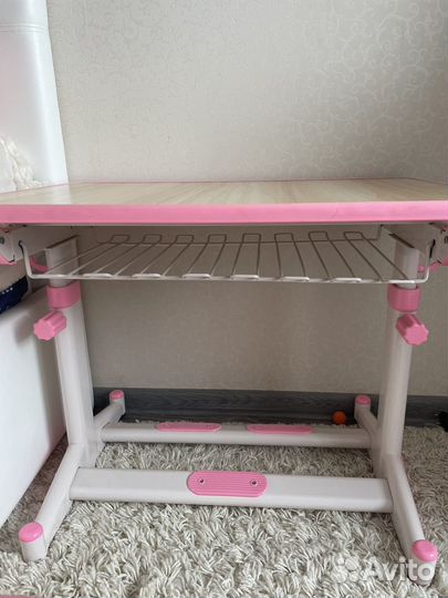 Растущий стол (парта) и стул