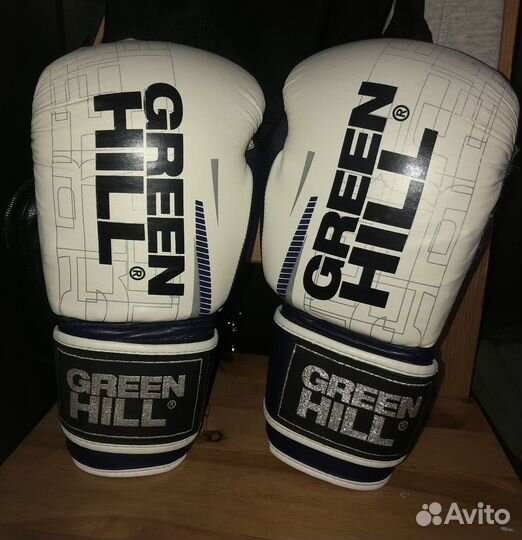 Боксерские перчатки 14. oz green hill