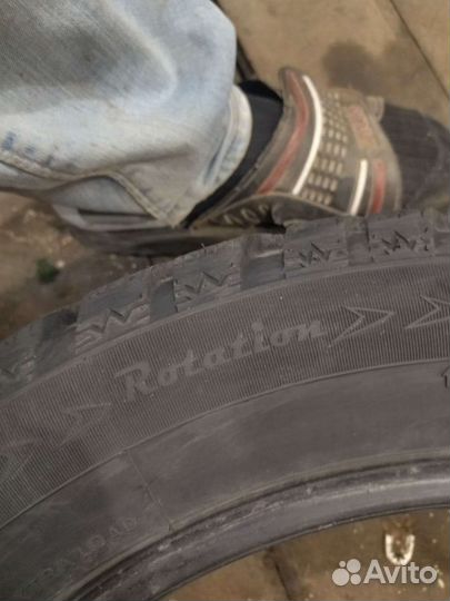 Powertrac Snow March Stud 215/55 R17 98H