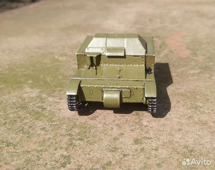 Модель танка т-27