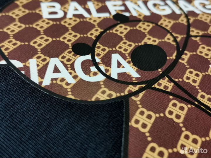 Футболка Balenciaga