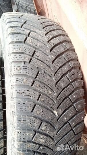 Michelin X-Ice North 4 SUV 225/55 R19