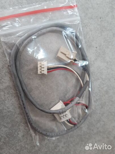 Кабель питающий 4pin мама+1x3pin мама+1x4pin мама