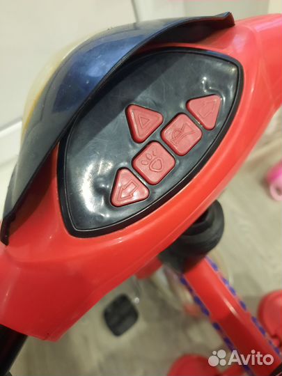 Детский велосипед с ручкой