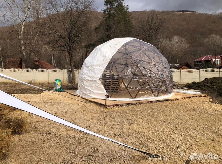 Шатер для глэмпинга, геокупол