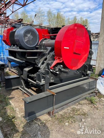 Щековая дробилка с96