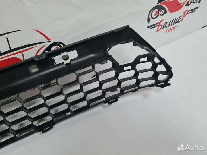 Решетка переднего бампера Lexus NX (2014-2017)