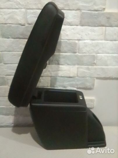 Подлокотник granta FL