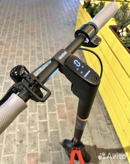 Самокат ninebot d18u