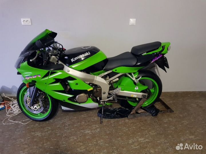 Kawasaki zx6r