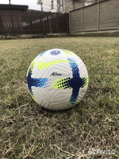 Футбольный мяч nike flight