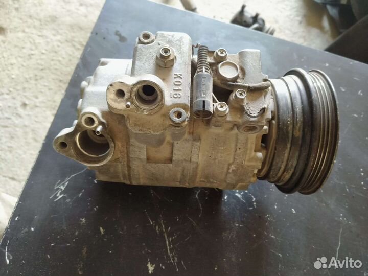 Компрессор кондиционера Mercedes w210