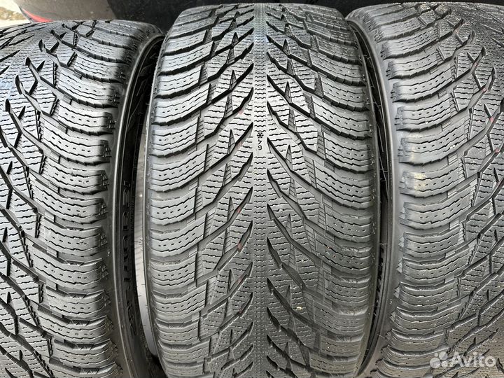 Nokian Tyres Hakkapeliitta R3 SUV 285/40 R21
