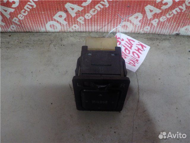 Кнопка управления зеркалами Toyota Corolla EE90 5E