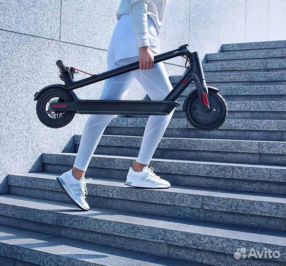 Электросамокат Xiaomi Mi Electric Scooter 1S