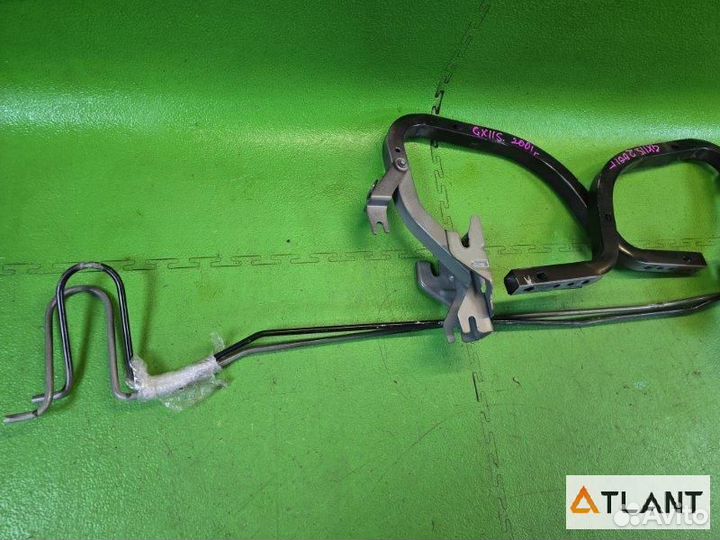 Петля крышки багажника задняя toyota mark II