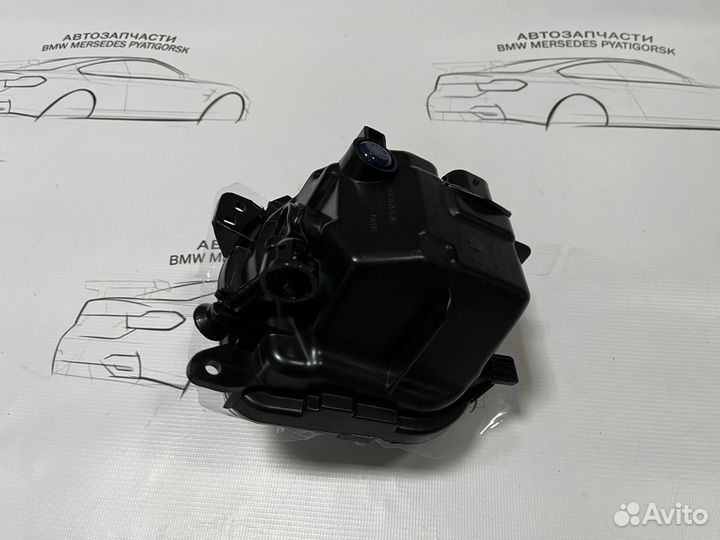 Левая передняя противотуманка BMW F10 рестайлинг