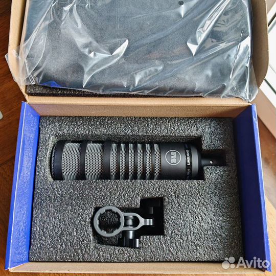 Микрофон 512 audio limelight XLR