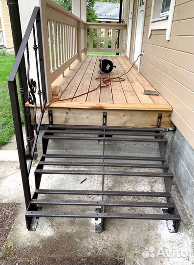 Уличная лестница под ключ