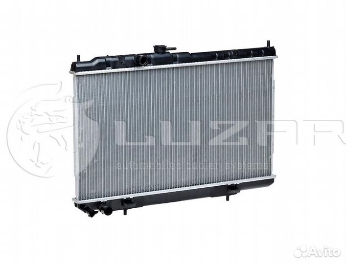 Радиатор охлаждения двигателя Nissan Almera