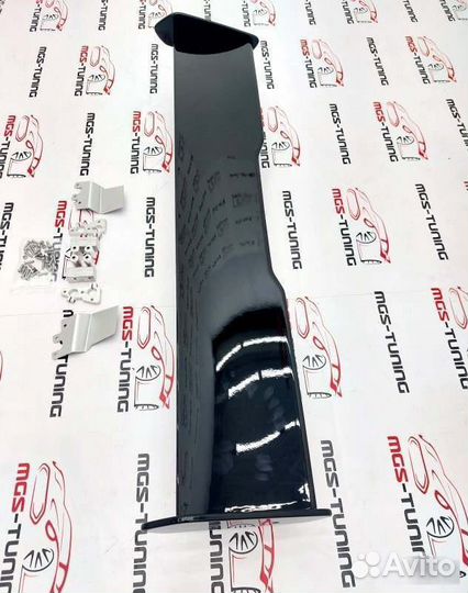 Спойлер стиль GTS на крышку багажника BMW M4 F82