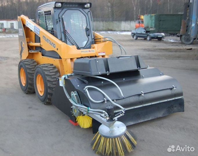 Стекло лобовое Mustang 2066