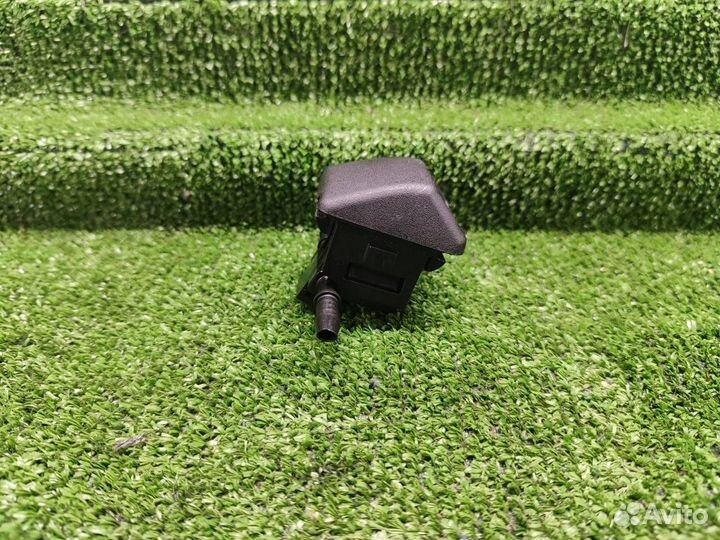 Форсунка омывателя Mercedes-Benz C-Класс