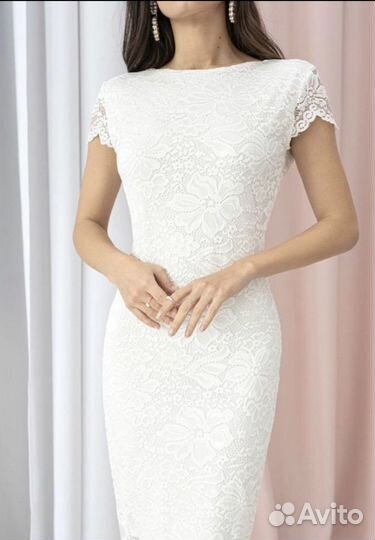 Платье белое