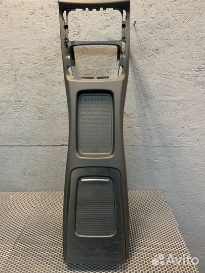 Консоль центральная задний Bmw 335 Xi E92 N54 2007