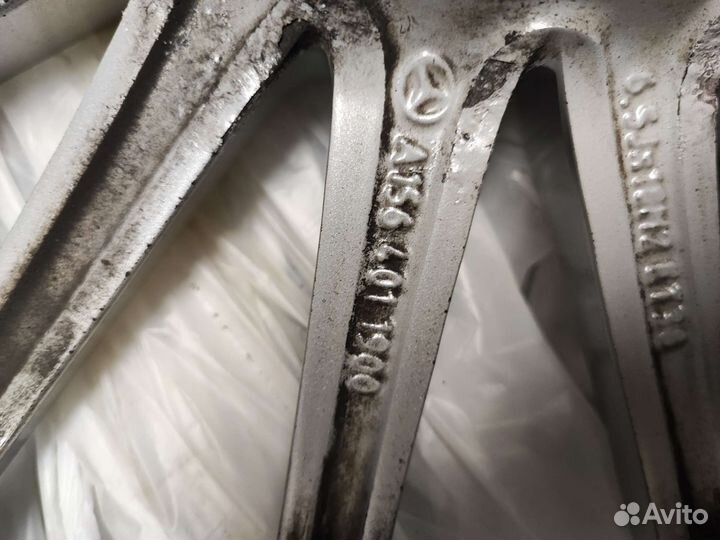 Диски оригинальные Mercedes GLA CLA R18