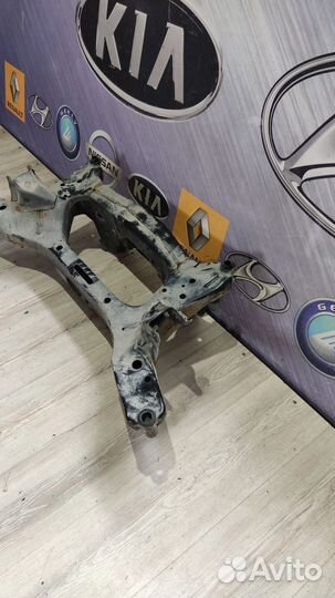 Балка подвески зад Nissan qashqai J10