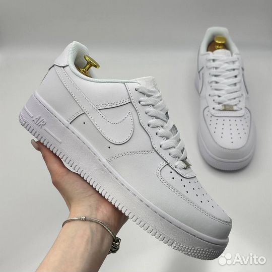 Кроссовки nike air force 1 белые